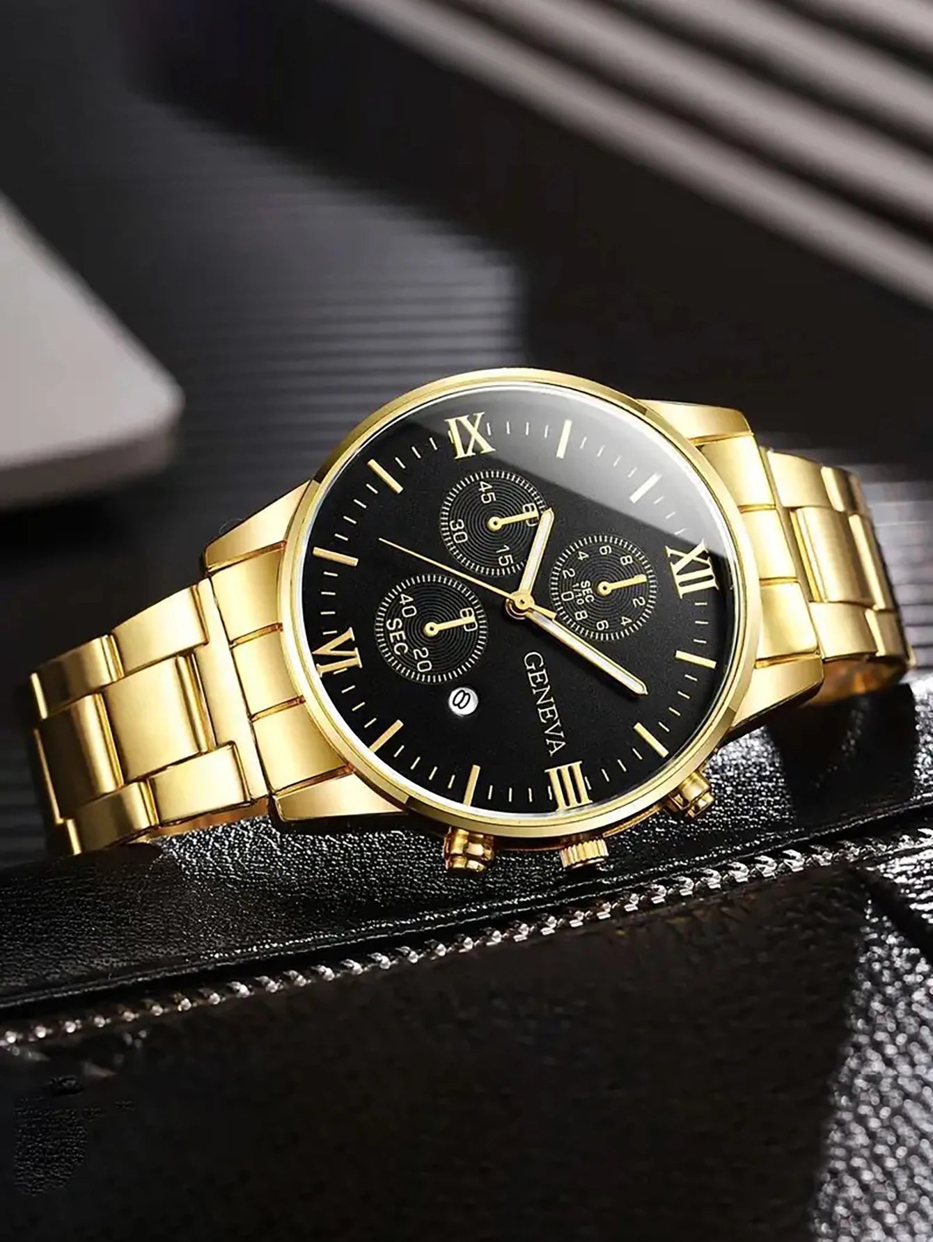 Men's Quartz Watch with Calendar Feature for Daily Wear Holiday Party Outfits Gift Wrapped Not Included